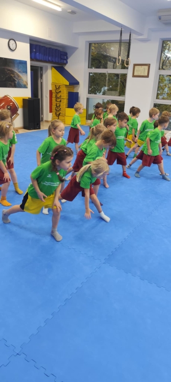 573953422_1403532877961109_5203670082910284829_n