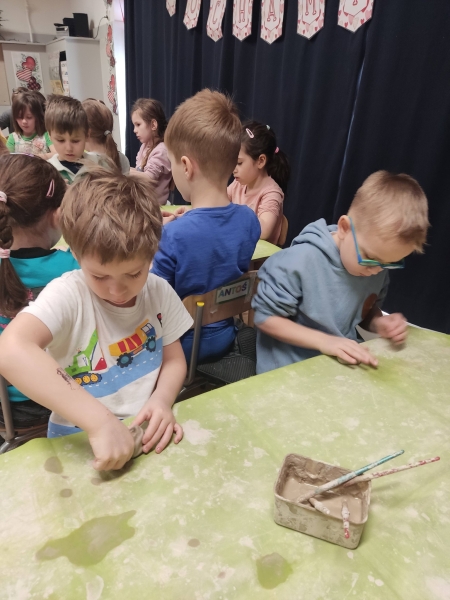 Zajęcia z ceramiki w Żabkach i Delfinkach